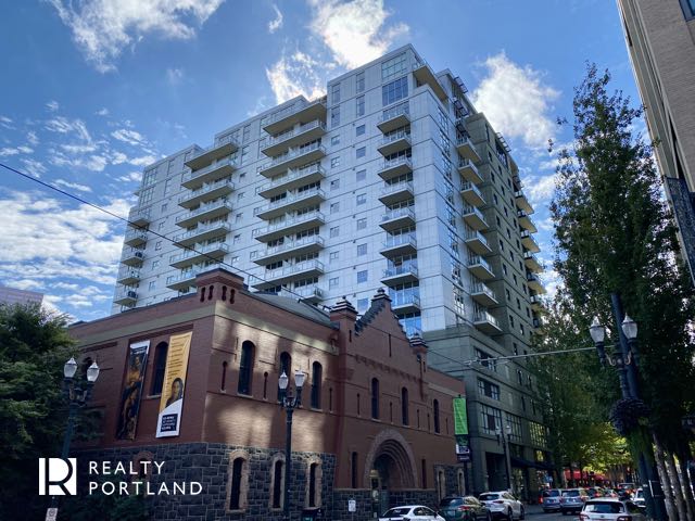 The Henry Condos
