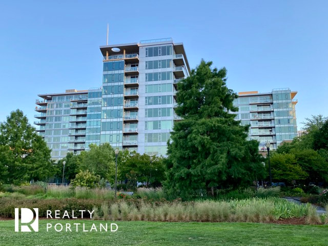The Strand Condos